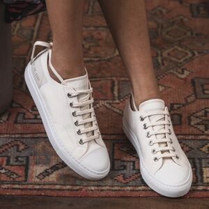 Common Project Tournament Off White Low Canvas Sneakers Size 38